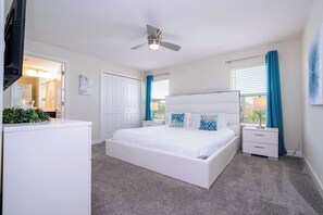 4 bedrooms, desk, iron/ironing board, WiFi
