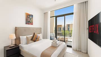 4 bedrooms, in-room safe, desk, iron/ironing board