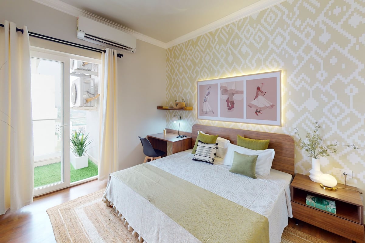 Deluxe Studio | 1 bedroom, premium bedding, pillowtop beds, free minibar items