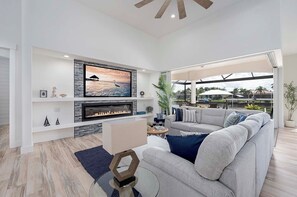 Smart TV, fireplace - Peninsula Point - Luxury Vacation Rental Cape (Cape Coral)
