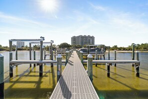 Marina - Florencia 505 by Liquid Life (Pensacola)
