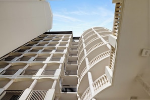 Exterior - Florencia 505 by Liquid Life (Pensacola)