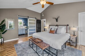 4 dormitorios, tabla de planchar con plancha, wifi gratis y ropa de cama