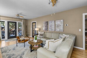 TV connectée, cheminée