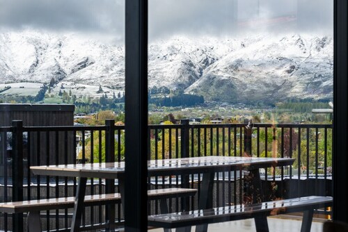Peaks and Pines Wanaka