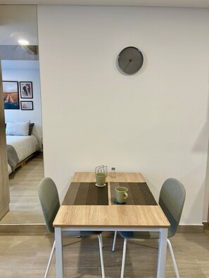 Standard Apartment | Dining - Loft en Centro Internacional 314 (Bogotá)