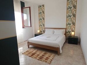 1 Schlafzimmer, Bügeleisen/Bügelbrett, kostenloses WLAN, Bettwäsche
