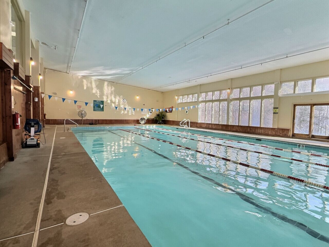 室內泳池、暖水池