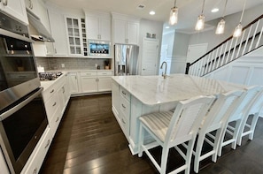 Fridge, microwave, oven, stovetop - 1 Dog Allowed * Coastal Club Resort Style Club w Water Park * Sleeps 10 w 4BR (Lewes)