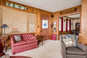 TV - Winnipesaukee waterfront escape with private dock and guest cottage (Tuftonboro)