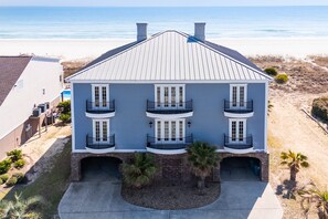 Exterior - Oceanfront 8 BR Beach House with a Private Pool! Haven of Rest (Murrells Inlet)