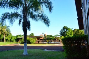 Property grounds - Beautiful cabins at Iguazu Falls with a pool (Puerto Iguazú)