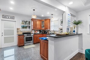 Fridge, microwave, oven, coffee/tea maker