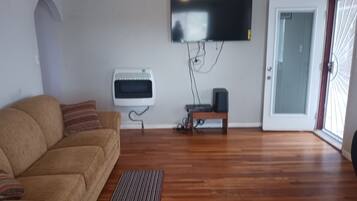 Comfort Apartment, Patio, Mountain View | Living area | 45-inch Smart TV with satellite channels