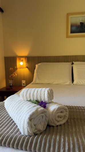 Economy Triple Room