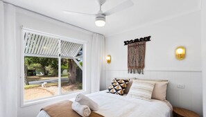 3 chambres, fer et planche à repasser, Wi-Fi, literie fournie