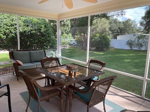 Outdoor dining - CALL TODAY FOR SPECIAL 2024/2025 RATES! Charming Retreat w/Golf Cart! (The Villages)