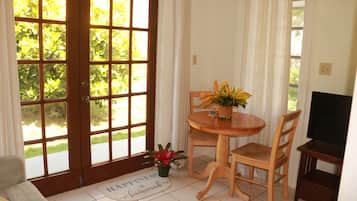 Cottage, 1 Bedroom | Interior
