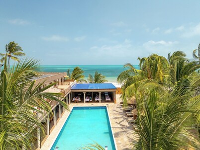 Blackstone Beach Resort 