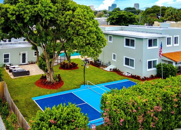 Sports court - West Palm Oasis w/ Pickleball Court & Pool (West Palm Beach)