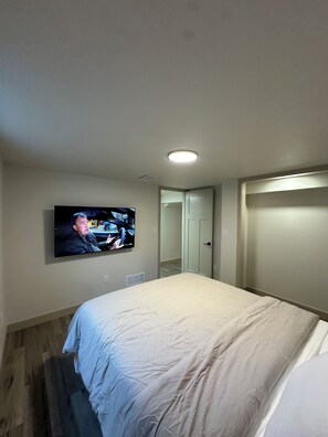 2 Schlafzimmer, Bügeleisen/Bügelbrett, kostenloses WLAN, Bettwäsche