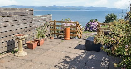 3 bedroom accommodation in Criccieth