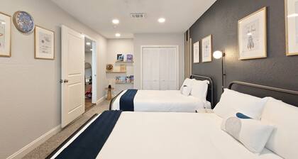 Spacious Family Retreat – 2 King Suites, Pool Table, & Backyard Oasis