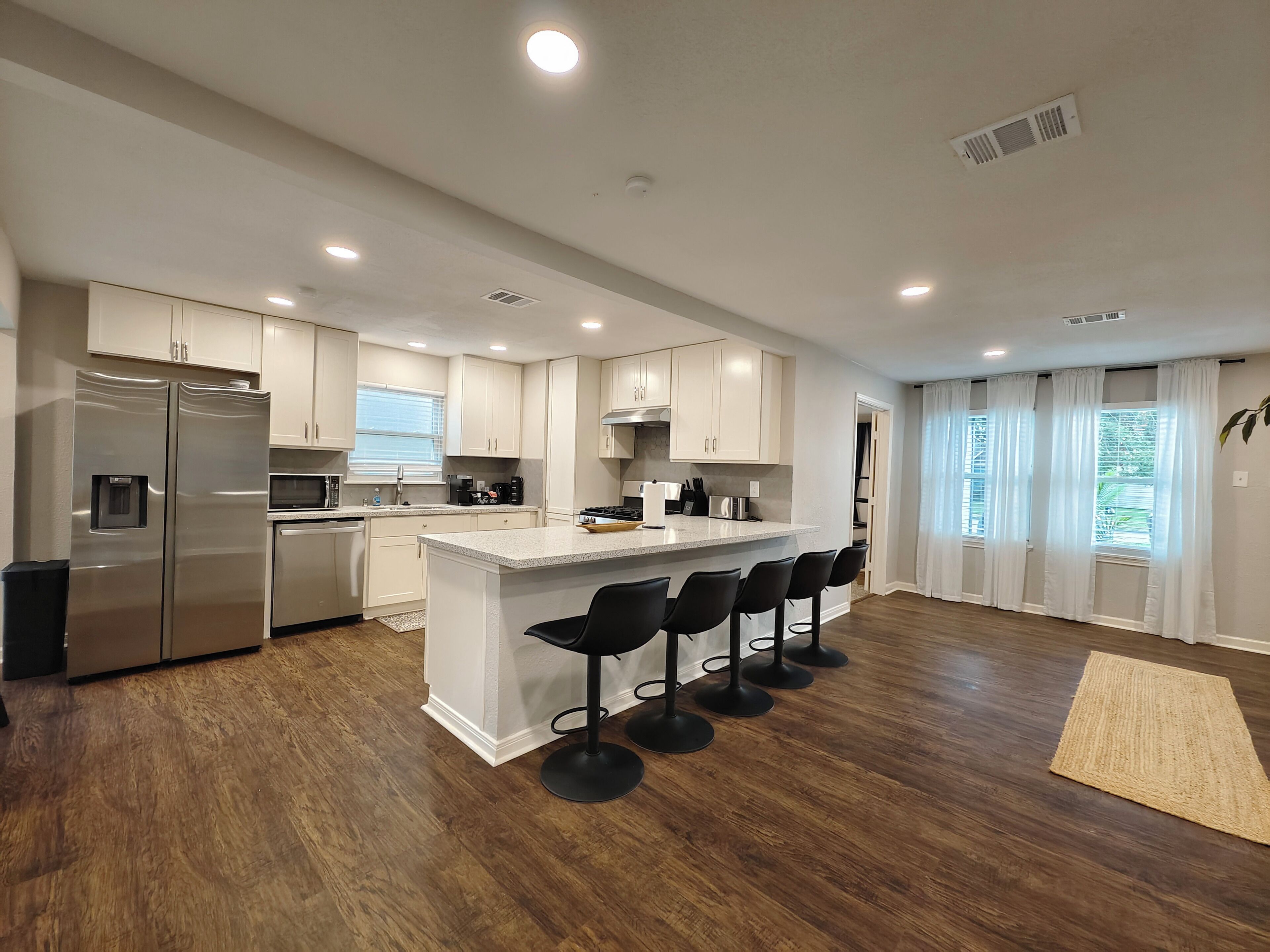 Mikrowelle, Ofen, Herdplatte, Geschirrspüler