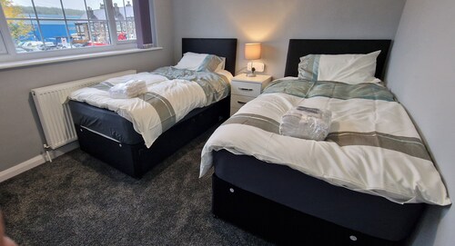 Summerville Manor Luxury Residency With Drive