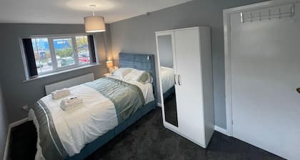 Summerville Manor Luxury Residency With Drive