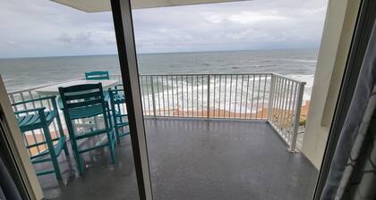 Dalton's sand and surf oceanfront 2-bedroom condo in enchanting Ormond Beach