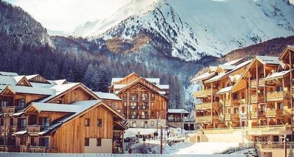 40m from ski slopes, 1st floor, swimming pool, sauna, balcony, tv, ski locker, 34m², Les Orres