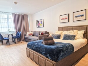 1 bedroom, iron/ironing board, travel crib, free WiFi
