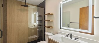 Welcome to Momo's Place. Charming 3 Bedroom, 1Bathroom with Modern Upgrades