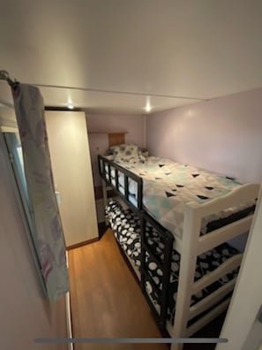 2 Schlafzimmer