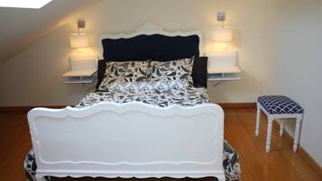 2 dormitorios, tabla de planchar con plancha, cuna de viaje y wifi