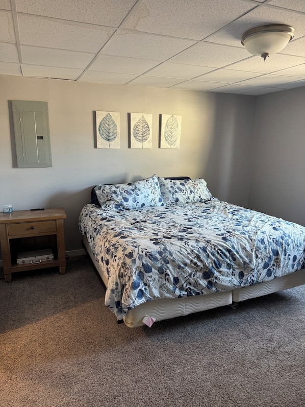 2 bedrooms, WiFi, bed sheets
