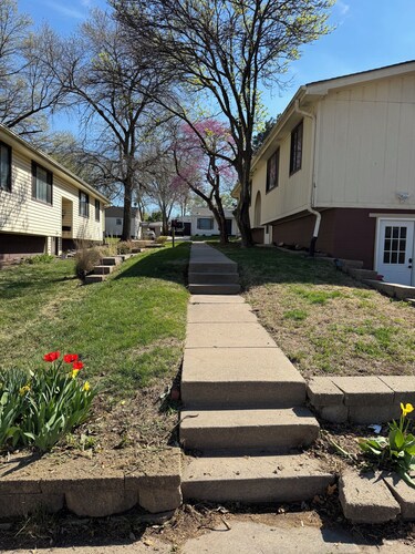 Cozy Private Basement in Mid-Town Lincoln