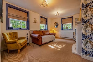 Smart TV - William Oakes | Georgian Garden House - Bridgnorth - Pass the Keys (Bridgnorth)
