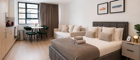 1 bedroom, desk, iron/ironing board, travel cot