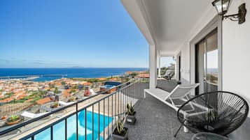 Habitación doble Deluxe, baño en la habitación, vista al mar | Exterior