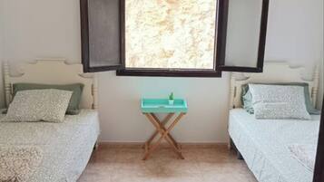 2 quartos, Wi-Fi de cortesia, roupa de cama
