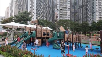 Children’s play area – outdoor