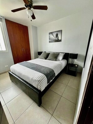 3 dormitorios, wifi gratis, ropa de cama