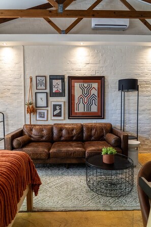 Interior - Bohemian Private Flat, Aircon, Secure Parking (Stellenbosch)