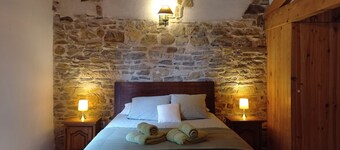 Gite Jauberria, former farmhouse renovated in keeping with the old style