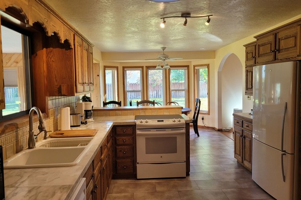 Kitchen Looking to dining area