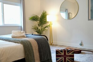 4 bedrooms, in-room safe, iron/ironing board, free WiFi