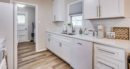•new• Grace’s Getaway - sleeps 6