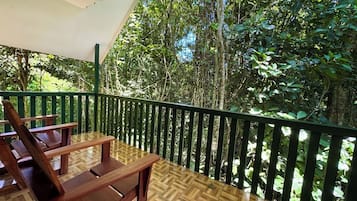 Deluxe Chalet, Balcony, Mountainside | Terrace/patio